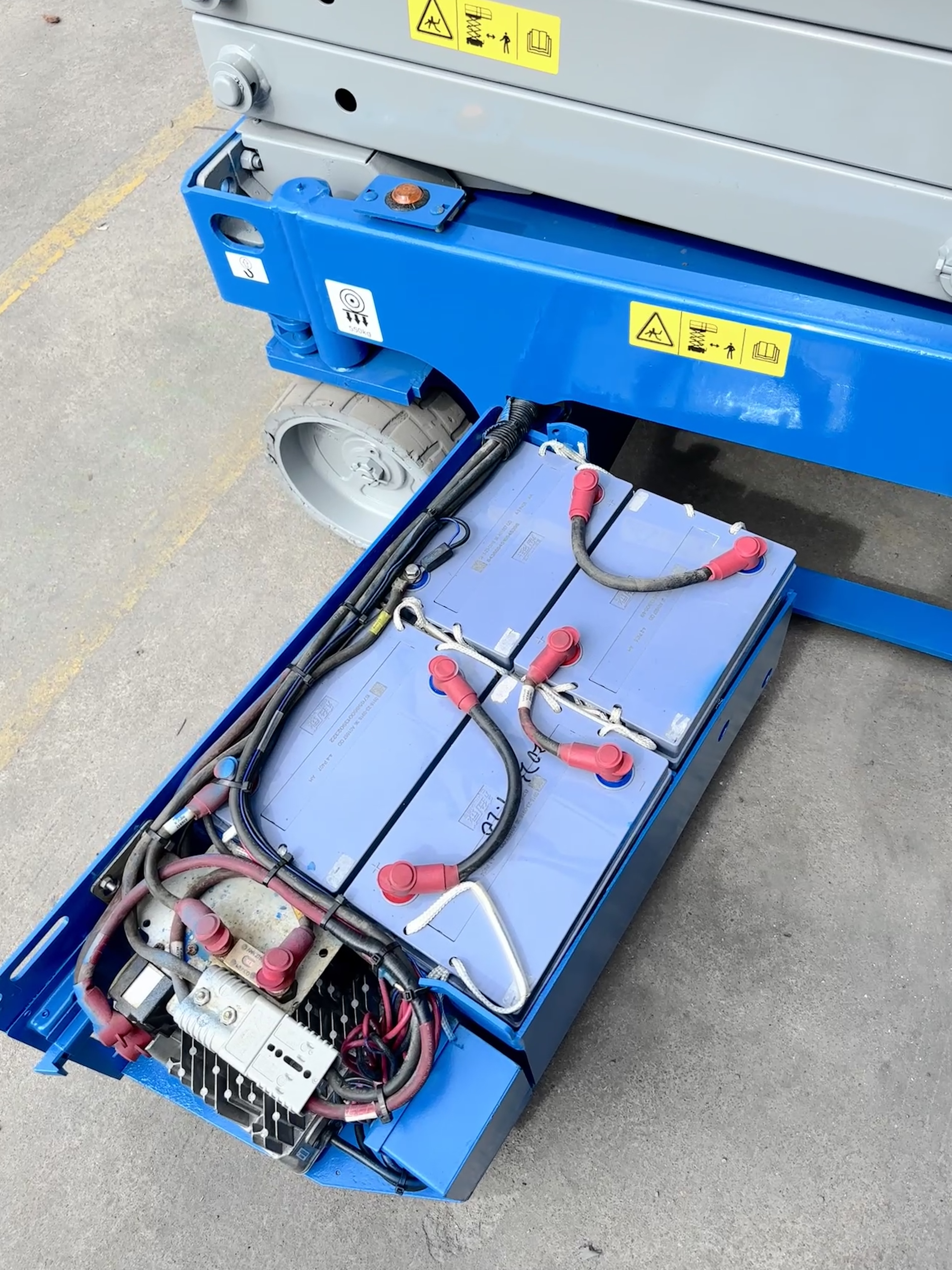 Genie 6m scissor lift