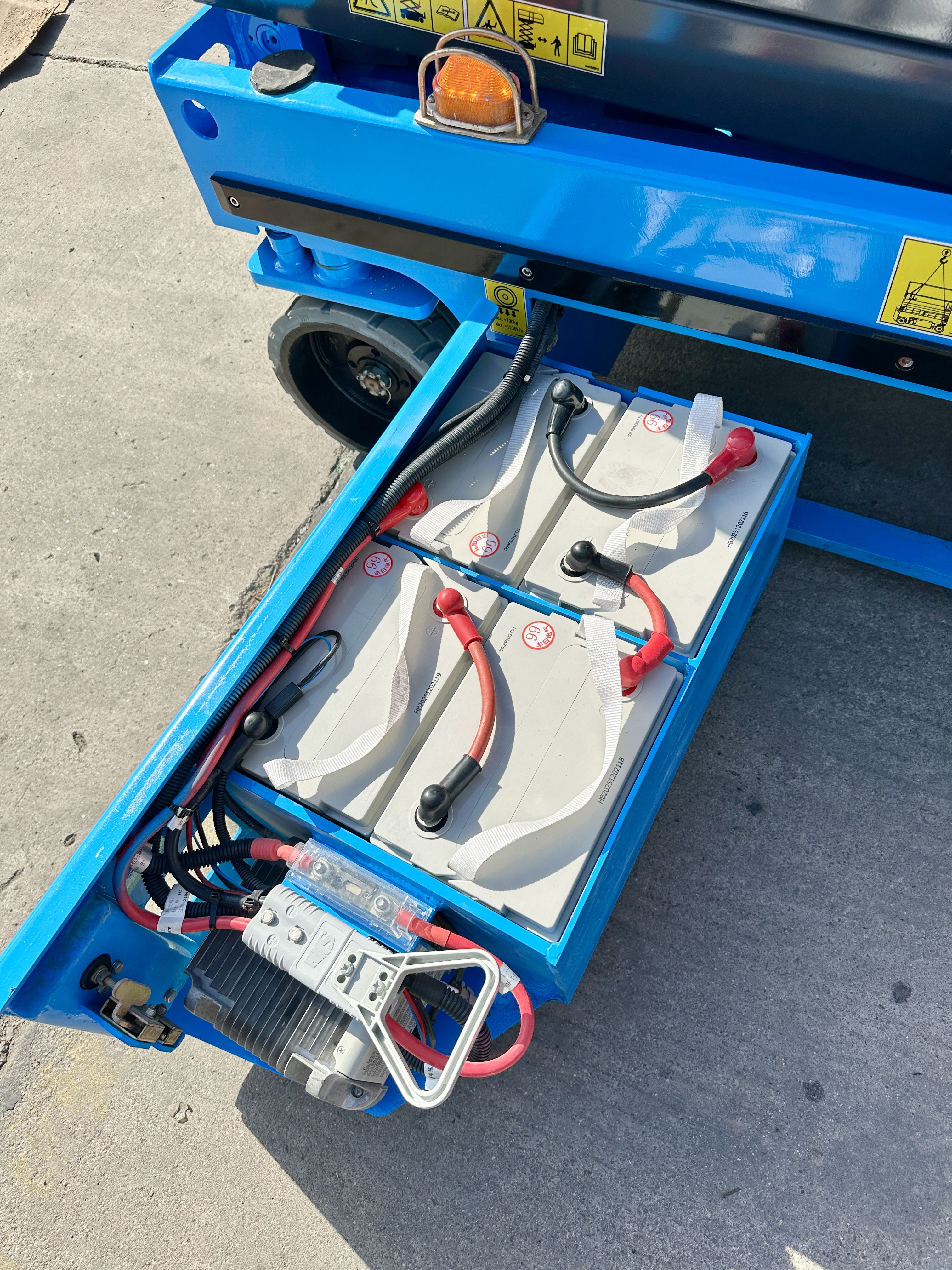 Used SINOBOOM 0608S Hydraulic Scissor Lift